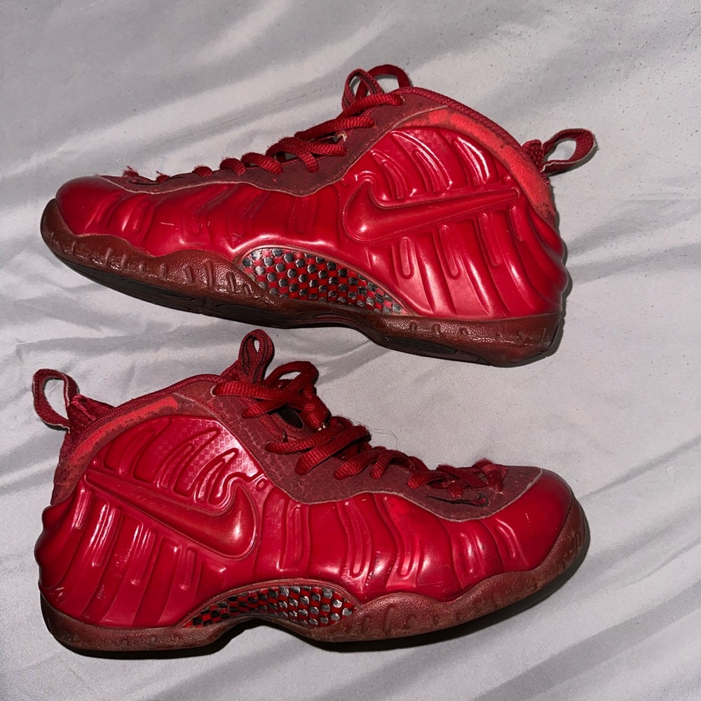 Gym red foamposites